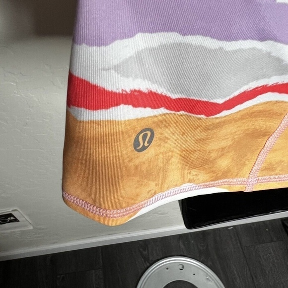 LULULEMON Women’s Dancing Warrior Tank Top White Iris Flower Bleacher Stripe 6 - Picture 5 of 6